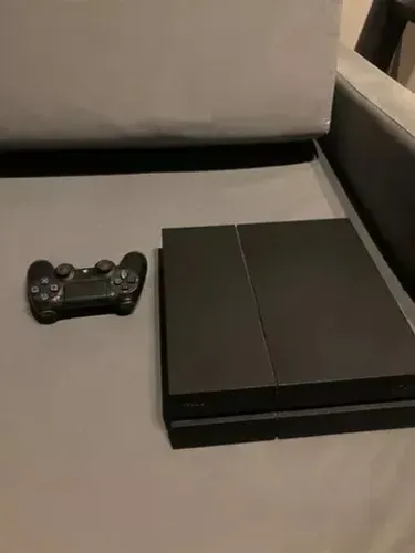 Playstation 4 + Controle + Jogo
