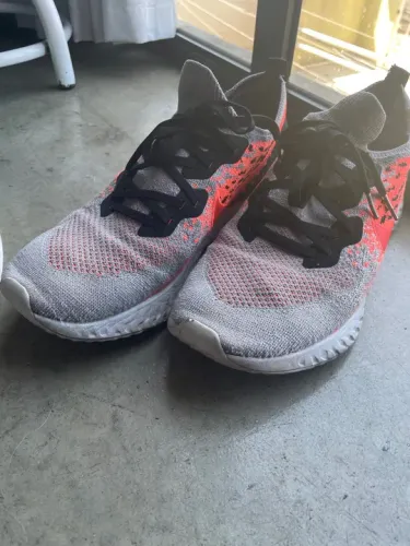 TENIS W NIKE ODYSSEY REACT 2 FLYKNIT BLACK 6 número 43