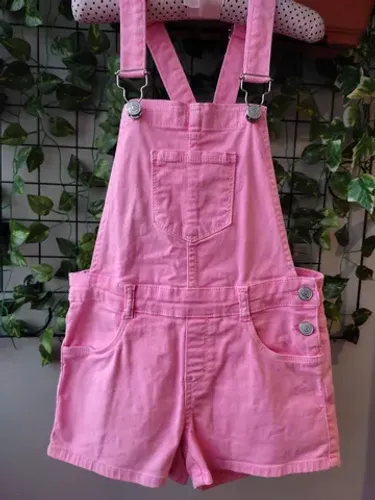 Jardineira Rosa Renner linda tamanho 9/10 valor R$ 35,00