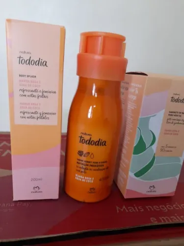 Kit Natura Tododia Manga Rosa e Água de Coco