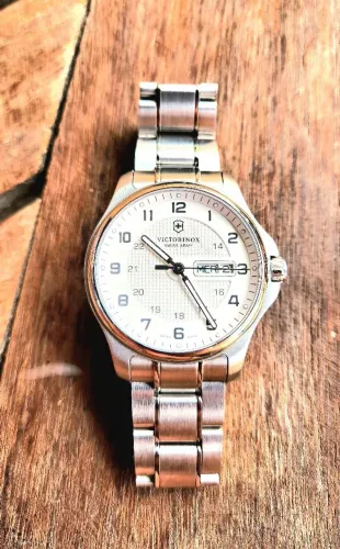 Relógio  Victorinox em Aço 