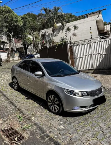 Kia Motors Cerato 1.6 16V Aut. 2013