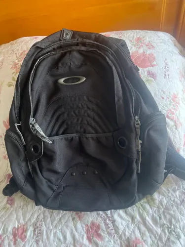 mochila Oakley preta modelo Enduro 2.0 Big Backpack