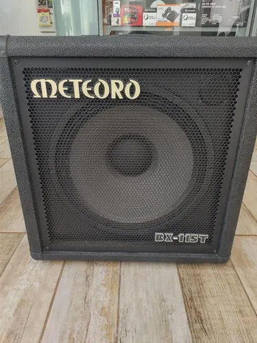 Amplificador Meteoro Ultrabass BX 200 super novo