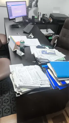 Mesa de trabalho nova em L