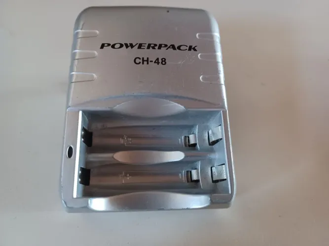 CARREGADOR DE PILHA PADRAO POR 20 REAIS 