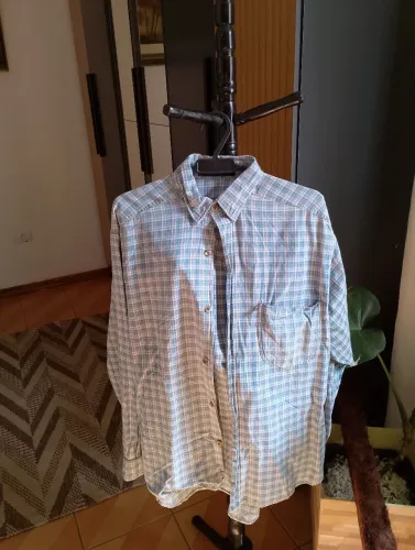 MARAVILHOSA CAMISA EM EXCELENTE ESTADO E QUALIDADE