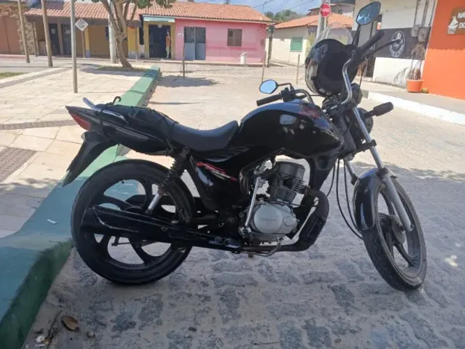 Moto em perfeito estado 
