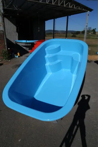 Piscina de Fibra Azul - Perfeita para o Verão!