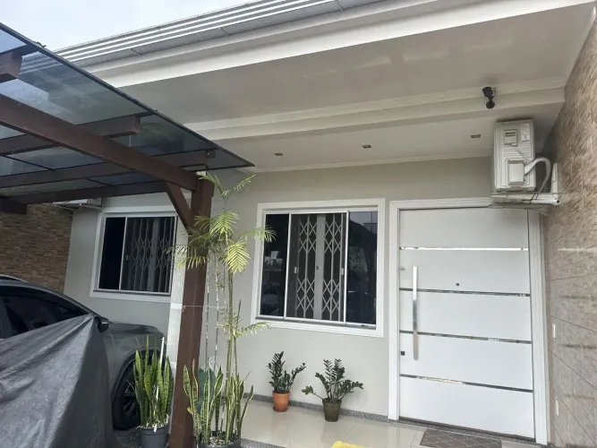 CASA Mobiliada - À Venda em TIJUCAS - SC
