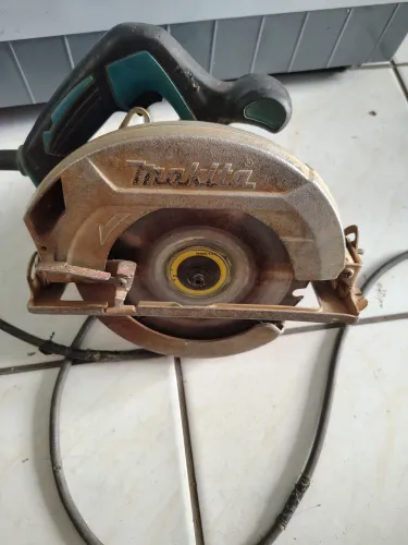 Circular Makita 1600w