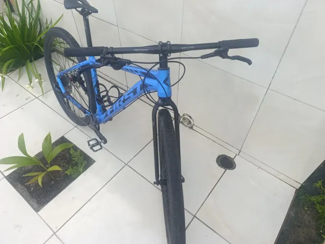 Bike First lunix aro 29 tamanho 17.5 montada com as melhores peças