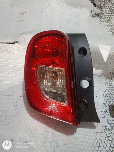 Lanterna Traseira Direita Nissan March