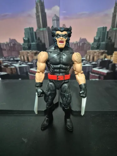Wolverine marvel legends 