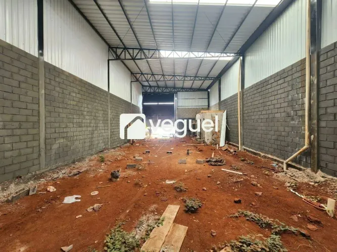 Galpão Comercial com 250m² para alugar próximo avenida Barão do Bananal , Ribeirão Preto/S