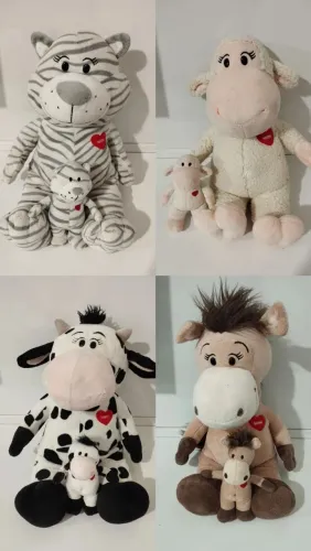 Pelúcias Nestle mãe e filho.