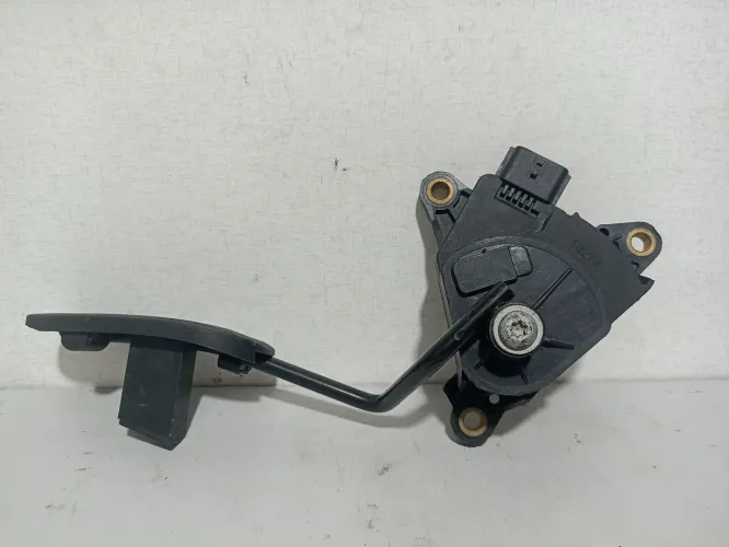 Pedal do Acelerador Eletrônico Nissan Livina Tiida 1.6 1.8 Pedal Livina Tiida 18002AX700 