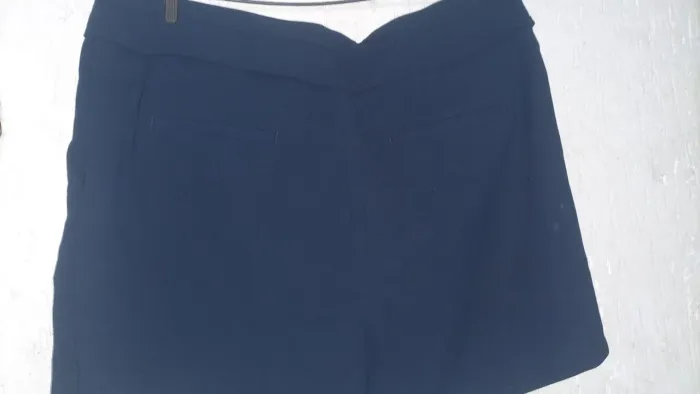 Short saia Banana Republic lindo em crepe