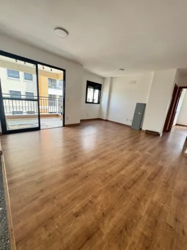 Vende-se apartamento 2/4 sendo 1 suíte no Edifício Upper em Cuiabá MT 