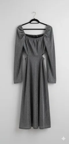 ? Vestido Midi Prateado com Manga Longa ?