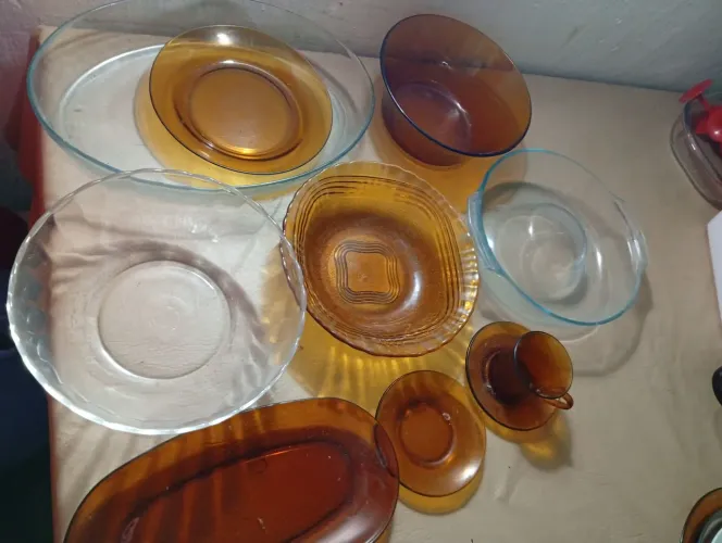 Pratos duralex antigo 8 marrom e branco e 3 branco para colecionadores 