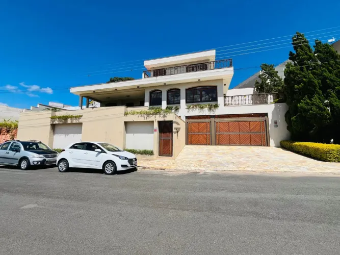 Casa | 4 Dormitórios, Suítes, Piscina e Espaço Gourmet | Estância Suíça | em Serra Negra-S