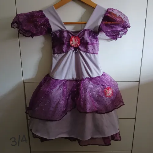 Fantasia Infantil Princesa Rapunzel ou Sophia 