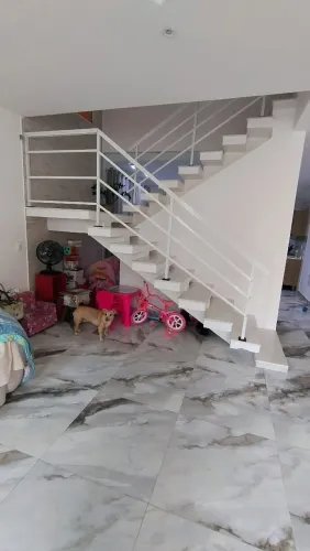 Corrimão e guarda corpo de alumínio Aparti de R$ 450,00 o metro lenear 