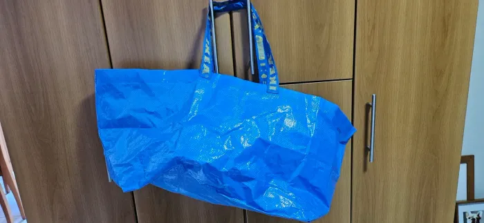 Sacola Ikea azul usada em perfeito estado.