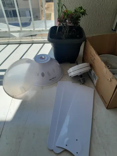 VENTILADOR DE TETO BRITANIA CANCUN 22O VOLTS, SEM USO