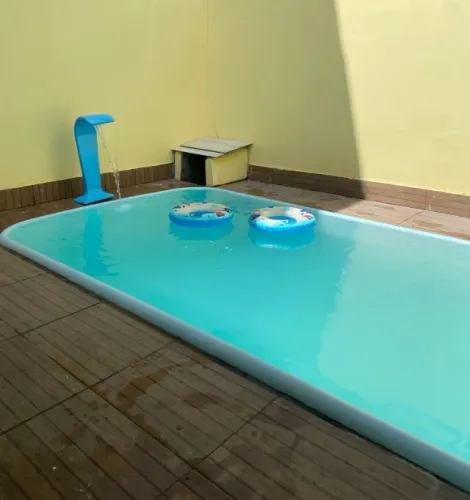 Casa com piscina para temporada