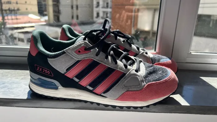 Adidas ZX 750 - Rosa, Cinza e Preto