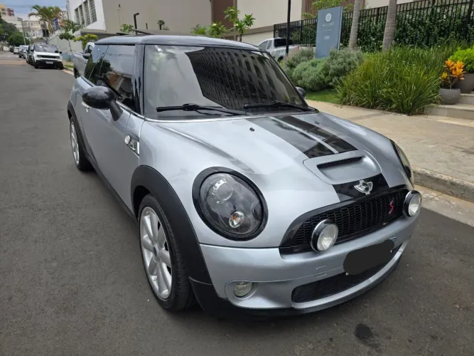 Mini Cooper 1.6s turbo aut ano 2010 lindo