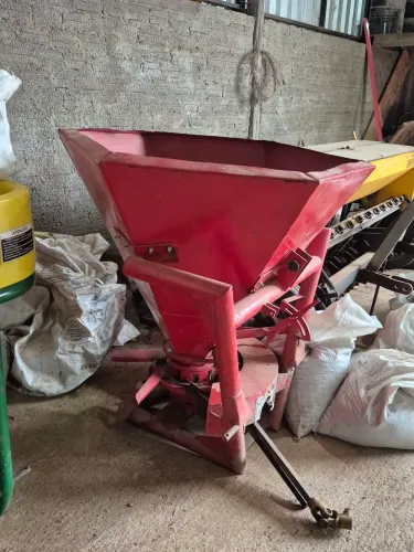 Semeadeira Distribuidor