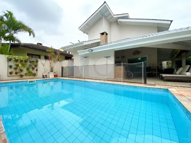 Condomínio com 4 quartos à venda em Vista linda - SP