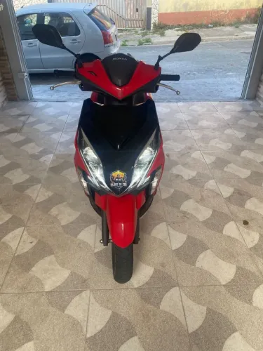 Vendo moto honro elite 125