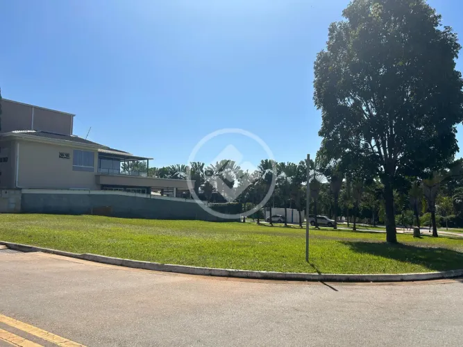 Lote 789 m² no Condomínio Jardins Milão codigo: 135695