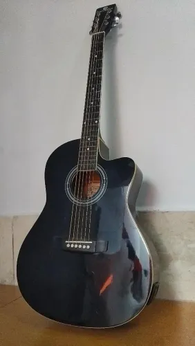 Violão de aço