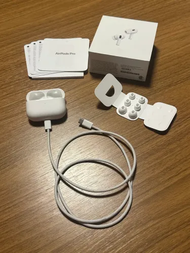 AirPods Pro 2ª Geração (USB-C) - Case Original Apple + Acessórios