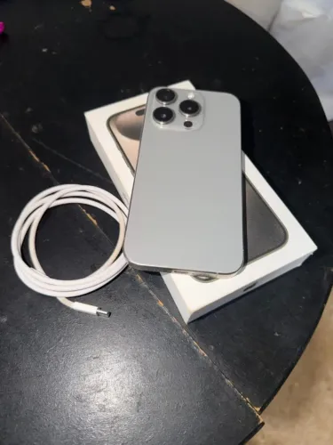 iPhone 15 pro 128gb