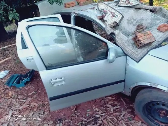 Vendo peça para Corsa 1.6.