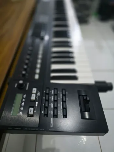 Roland A800 Pro