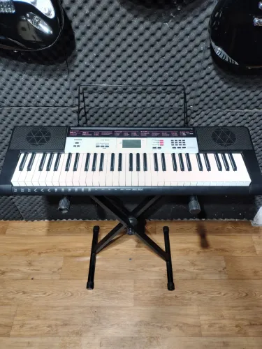 Teclado Cassio CTK-1500 semi novo