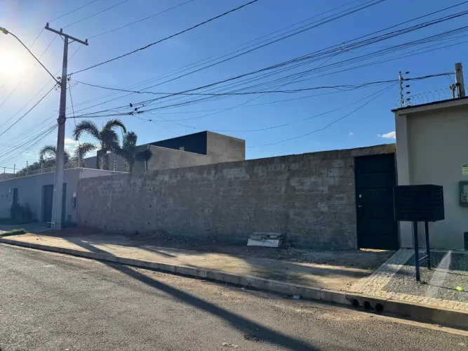 Casa com terreno de 432 m² à venda no Morada do Sol Palmas/TO