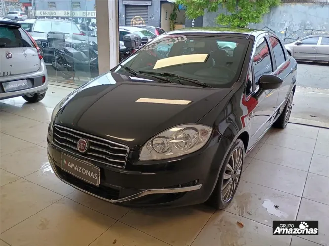 Fiat Linea Essence 1.8 Flex 16V 4P 2015