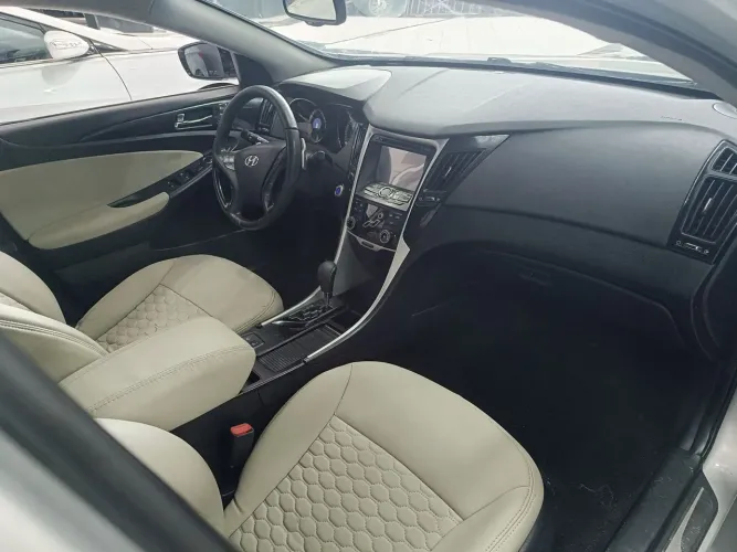 Hyundai Sonata 2.4 16V 182cv 4P Aut. 2012