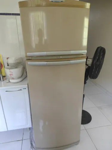 Geladeira Brastemp de 340 litros