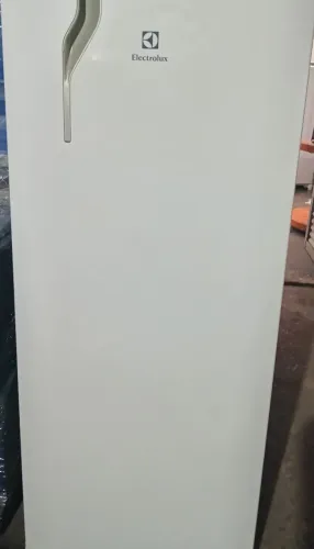 Geladeira front freezer 220 volts