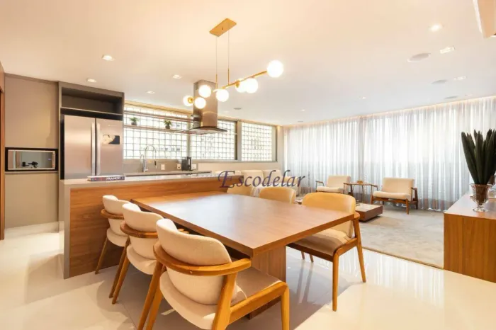 Apartamento Triplex, cobertura. com 2 dormitórios à venda, 250 m² por Itaim Bibi - próximo