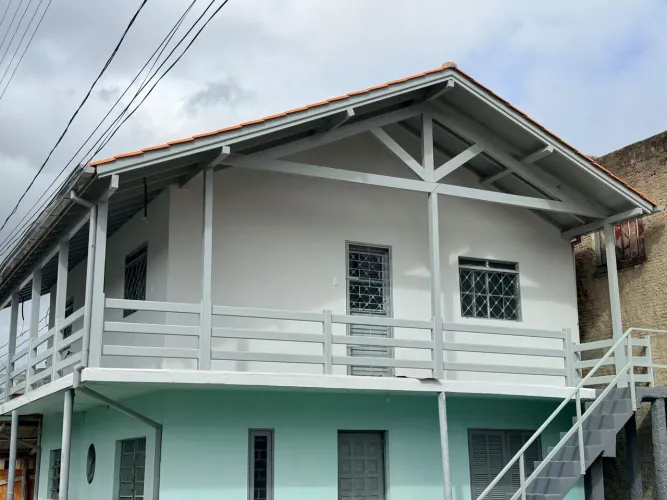 Alugo CASA 2 quartos bairro Humaitá em Tubarão
